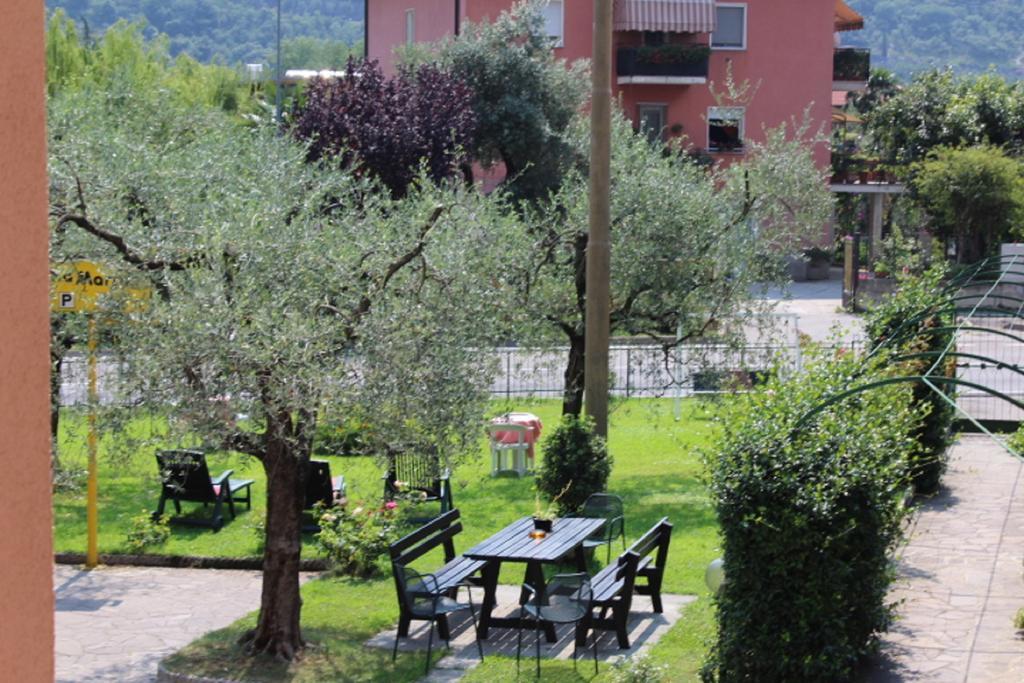 Villa Marina Торболе Экстерьер фото